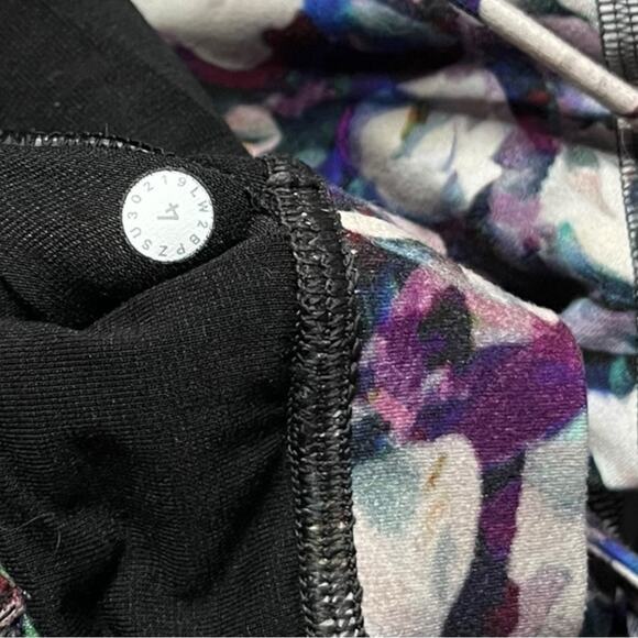 Lululemon Flow Y Bra and Align Pant II Utopia Multi Set Size 4 bra / Size 2 pant - Picture 4 of 6